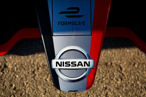 500日產(chǎn)e.dams車隊將以裝配全新動力總成和外形設計的新賽車 征戰(zhàn)第六季世界電動方程式錦標賽 2.jpg